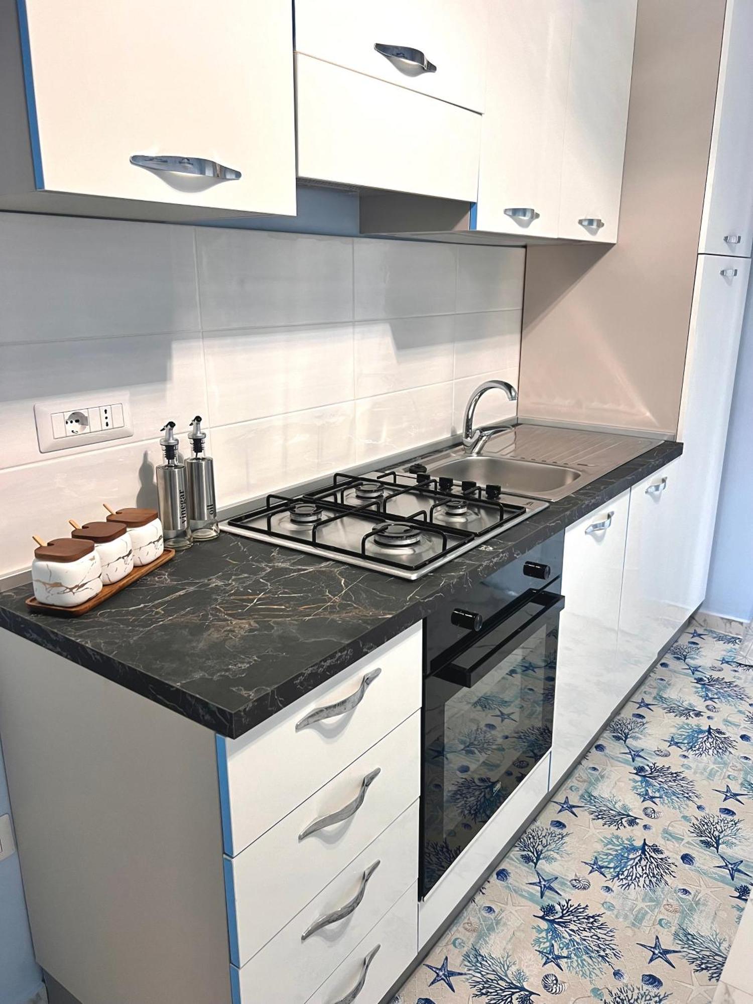 Restyling Apartments Center トロペーア エクステリア 写真